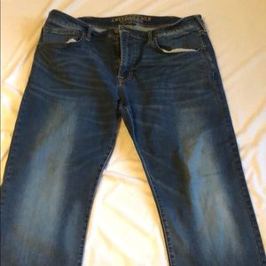 Medium blue wash American Eagle jeans
